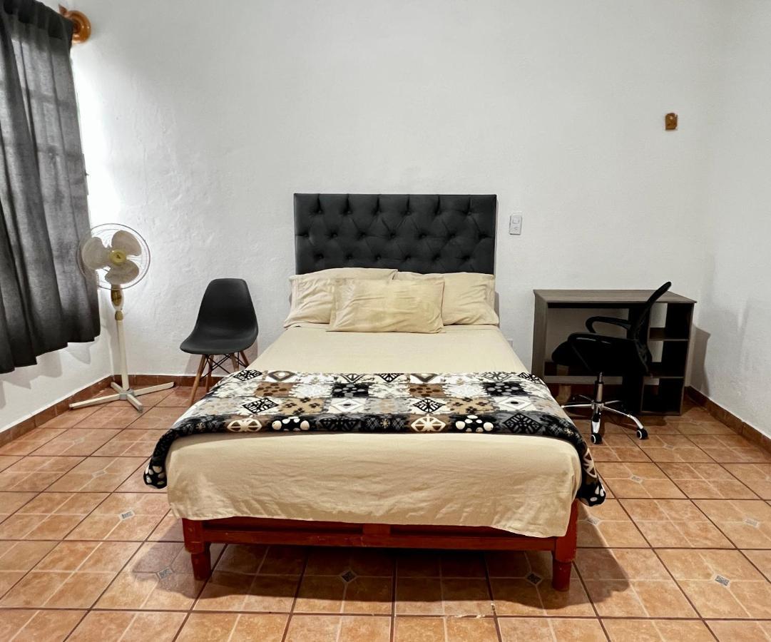 Bed and Breakfast Pura Vida! Ciudad Hidalgo Esterno foto